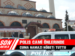 Polis Cami Önlerinde ‘Cuma Namazı’ Nöbeti Tuttu
